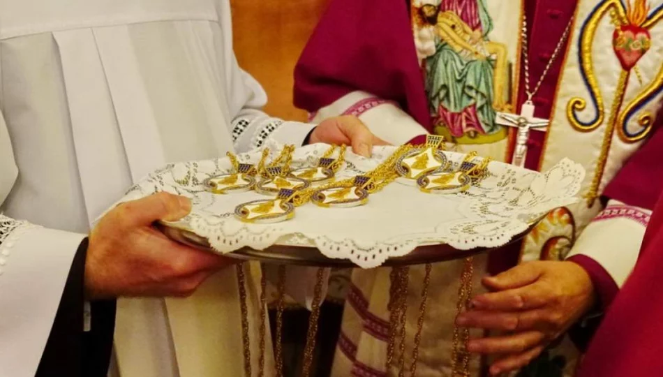 Biskup wręczył godności kapłańskie. Są nowi kanonicy honorowi w Limanowej - zdjęcie 1