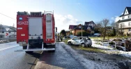 Dachowanie na "krajówce", dwie osoby trafiły do szpitala - zdjęcie 2