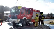 Dachowanie na "krajówce", dwie osoby trafiły do szpitala - zdjęcie 4