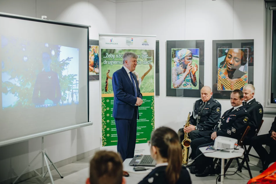 Integracyjne spotkanie z Stowarzyszeniem Dla Męciny! - zdjęcie 13