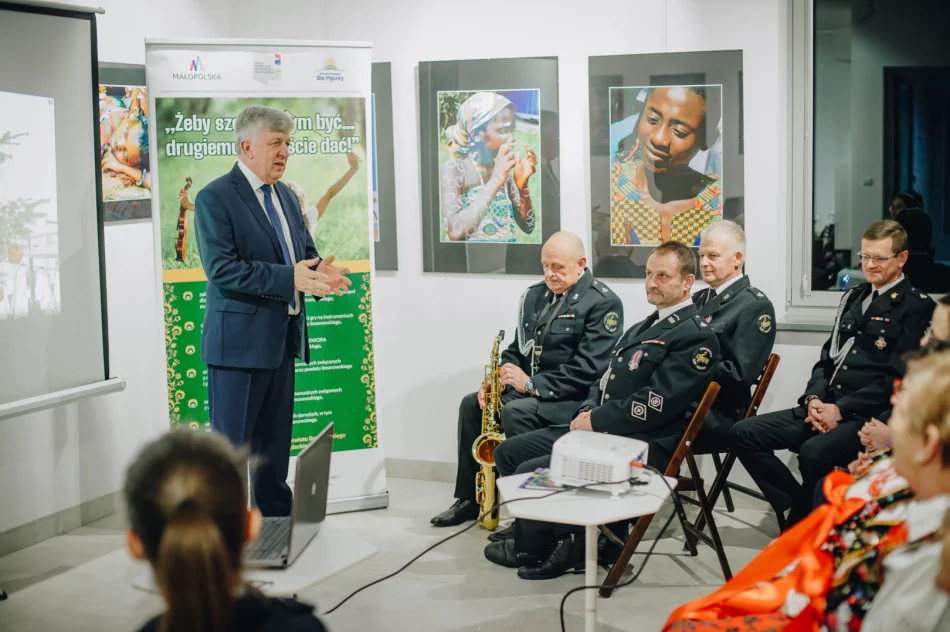 Integracyjne spotkanie z Stowarzyszeniem Dla Męciny! - zdjęcie 14