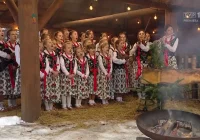 Schola między ziemią a niebem - zdjęcie główne