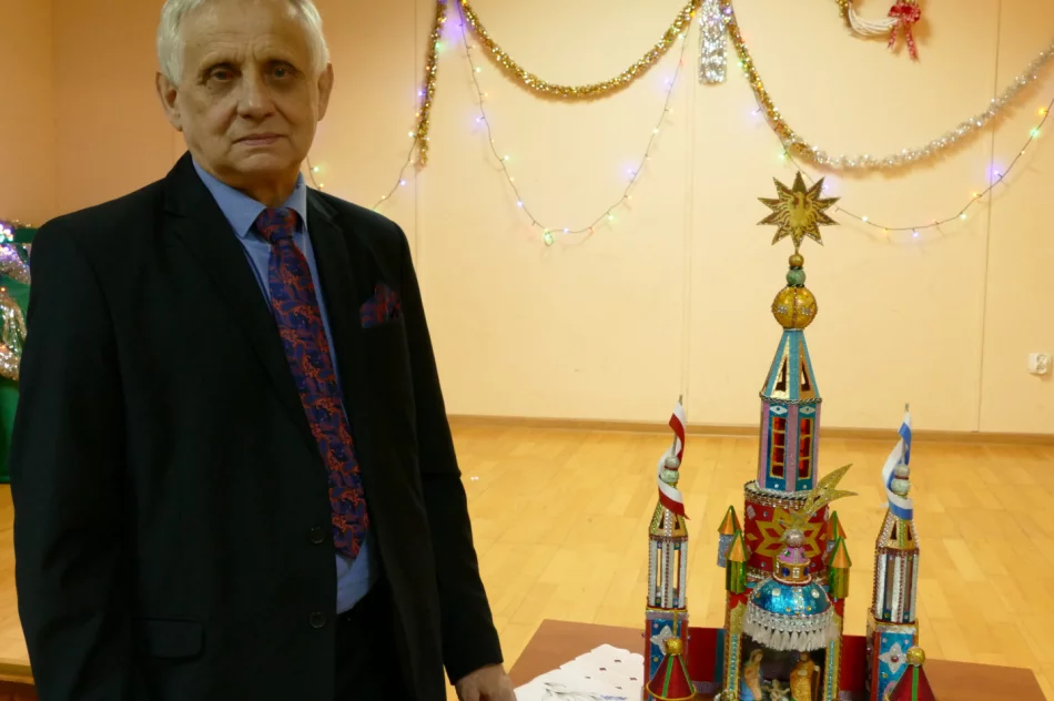 Spotkanie przy szopce z kolędą w bibliotece w Nowym Rybiu - zdjęcie 7