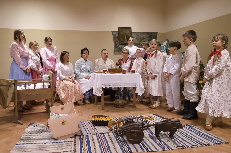 Wigilia - Historia Lachów limanowskich kapliczkami pisana - zdjęcie 8