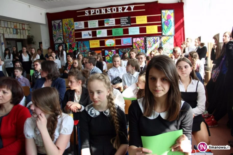 IX GMINNY KONKURS WIEDZY O ŻYCIU I TWÓRCZOŚCI STANISŁAWA WYSPIAŃSKIEGO W ZS W RUPNIOWIE - zdjęcie 3