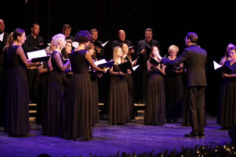 Pokazali piękno polskich kolęd i pastorałek - zdjęcie 19