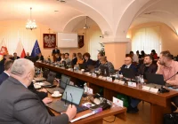 Obradowali radni powiatu - retransmisja - zdjęcie główne