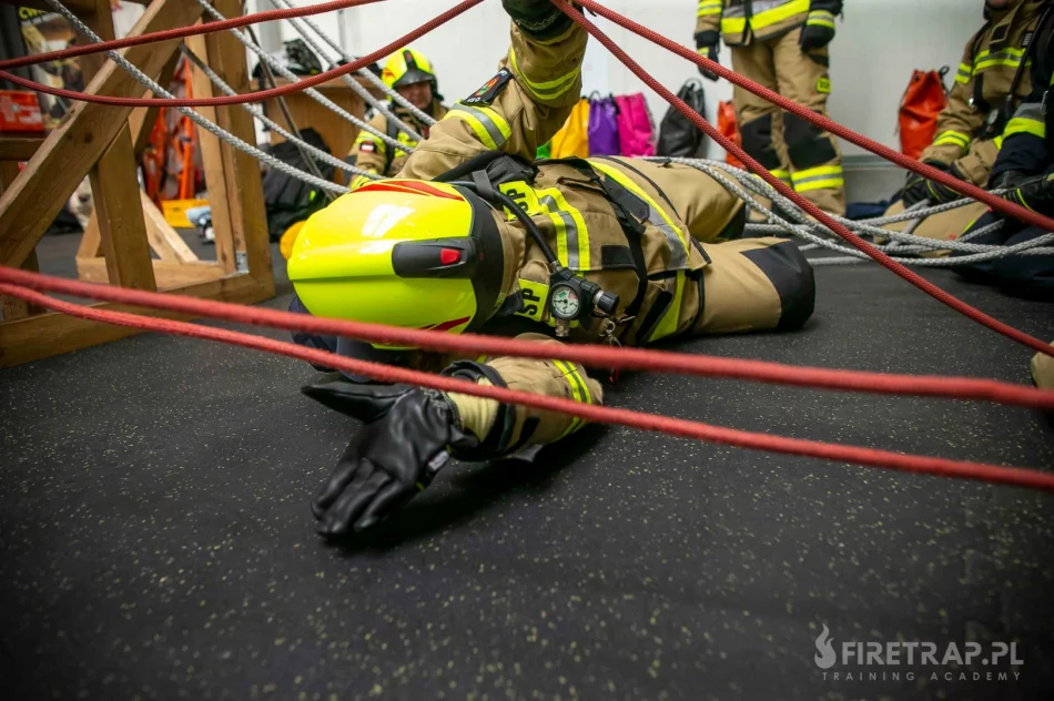Druhowie z OSP Limanowa podnieśli swoje kwalifikacje w ramach konkursu Narodowego Instytutu Wolności - zdjęcie 10