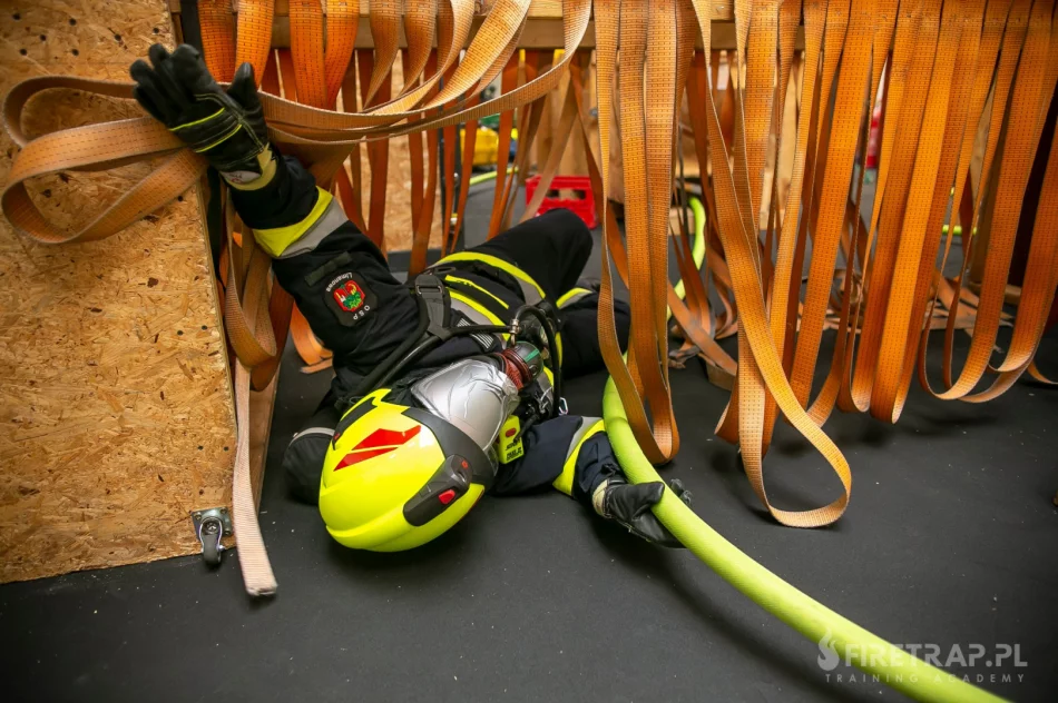 Druhowie z OSP Limanowa podnieśli swoje kwalifikacje w ramach konkursu Narodowego Instytutu Wolności - zdjęcie 11