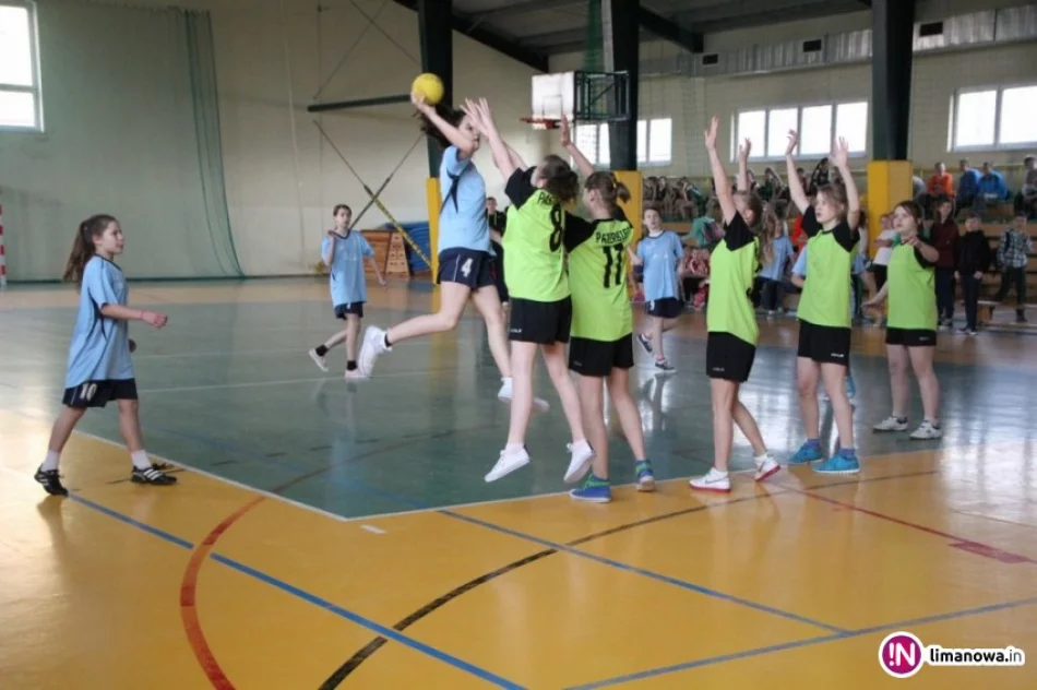 Za nami Mistrzostwa Gminy w Mini Piłce Ręcznej - zdjęcie 2