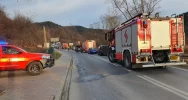 Zderzenie dwóch pojazdów, jedna osoba trafiła do szpitala - zdjęcie 2