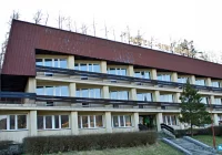 Cztery oferty na modernizację dawnego hotelu - zdjęcie główne