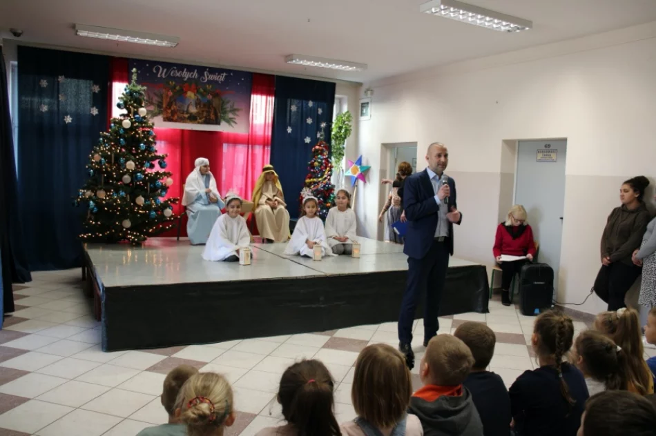 Romskie jasełka w szkole - zdjęcie 4