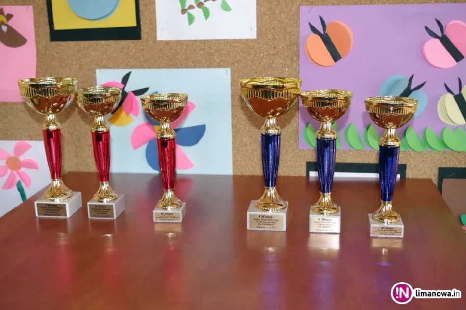 Młodzicy i juniorzy w starciu „O lodową piłeczkę” - zdjęcie 4