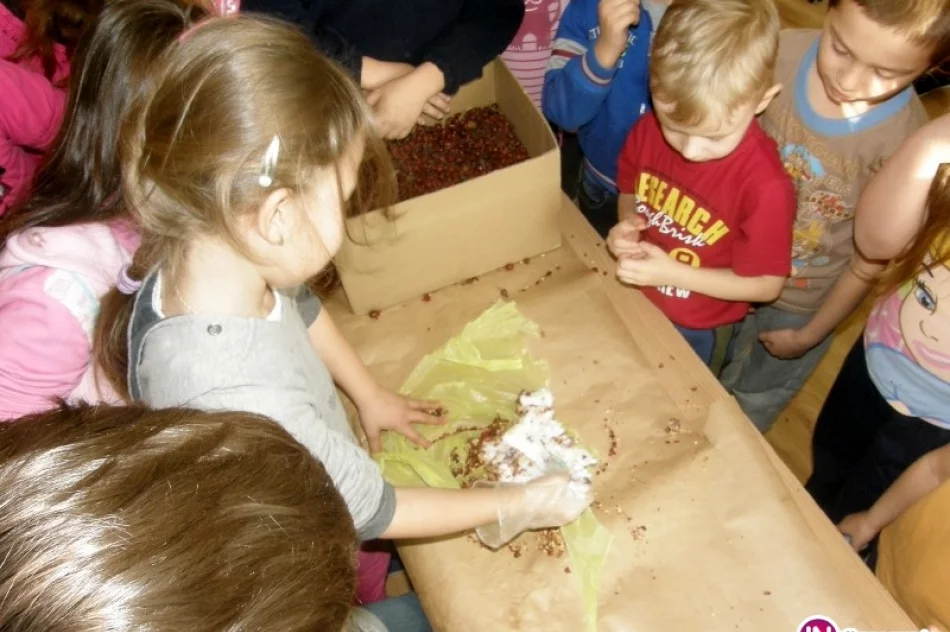 Uczniowie Szkoły Podstawowej w Kaninie z ekologią „Za pan brat” - zdjęcie 3