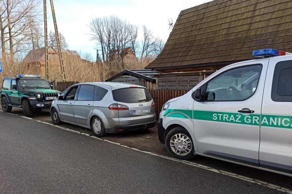 Małopolska: Ukrainiec przewoził osobówką 12 Turków - zdjęcie 5