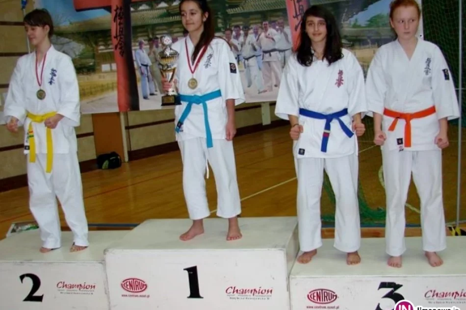 Pierwsze medale w nowym roku dla karateków ARS Limanowa - zdjęcie 2