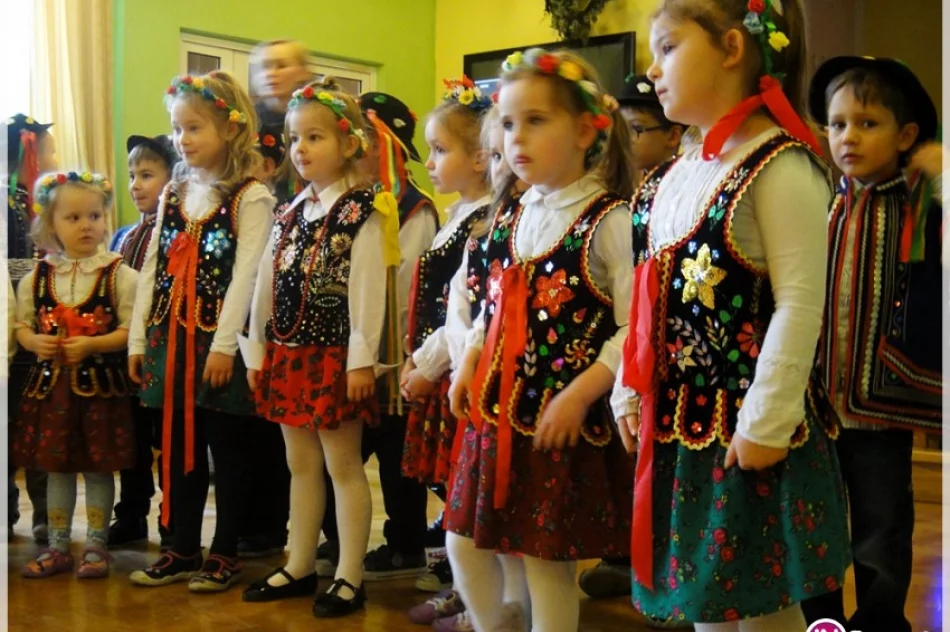 Przedszkolaki świętowały Dzień Babci i Dziadka - zdjęcie 2