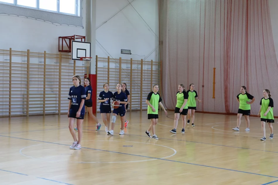 Młodzież z Rupniowa i Pasiebca mistrzami gminy Limanowa w koszykówce - zdjęcie 5