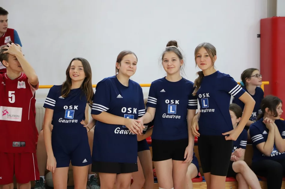 Młodzież z Rupniowa i Pasiebca mistrzami gminy Limanowa w koszykówce - zdjęcie 10