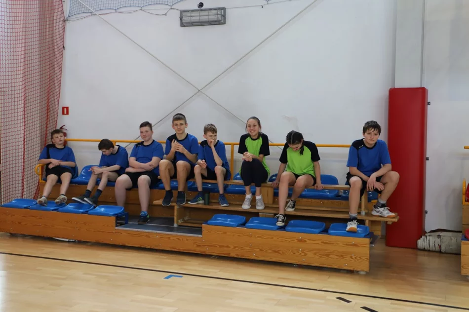 Młodzież z Rupniowa i Pasiebca mistrzami gminy Limanowa w koszykówce - zdjęcie 12