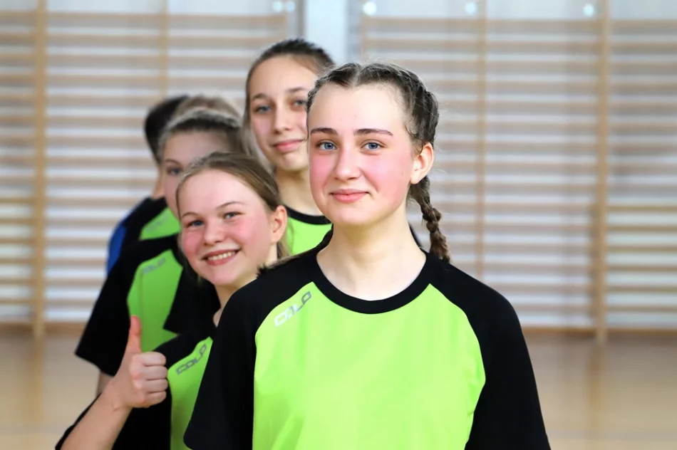 Młodzież z Rupniowa i Pasiebca mistrzami gminy Limanowa w koszykówce - zdjęcie 15