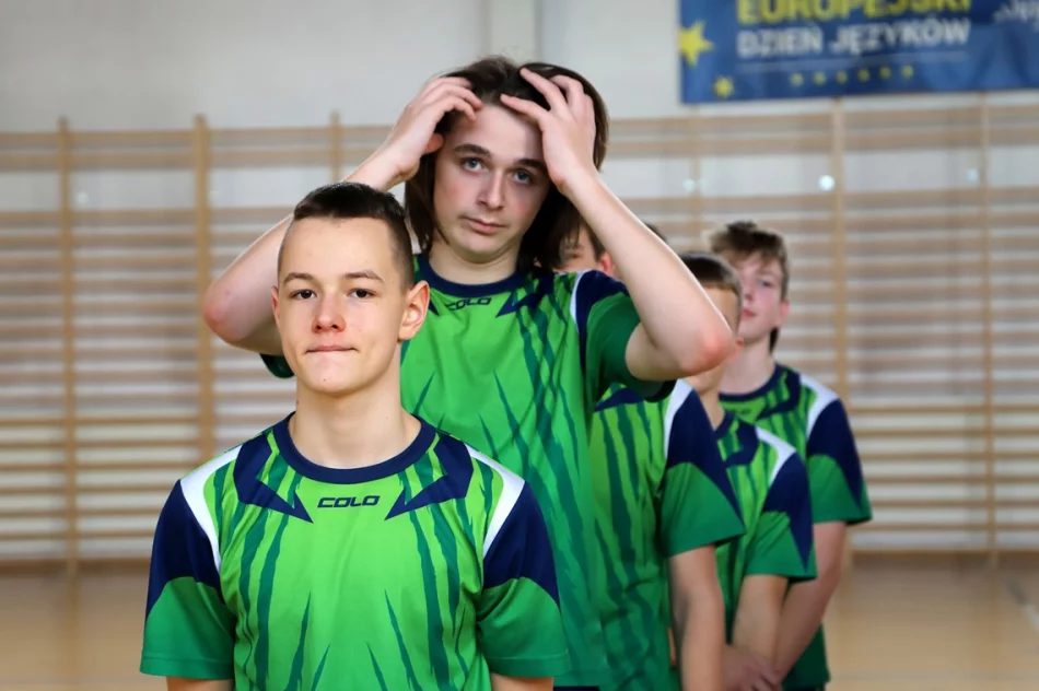 Młodzież z Rupniowa i Pasiebca mistrzami gminy Limanowa w koszykówce - zdjęcie 16