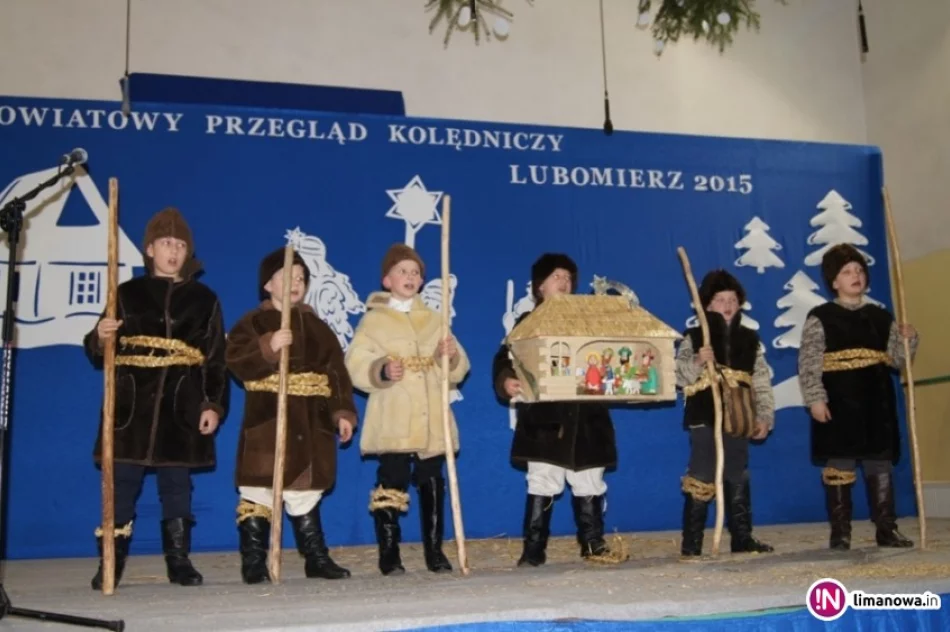Czołowe miejsca kolędników z gminy Limanowa na Powiatowym Przeglądzie Zespołów Kolędniczych - zdjęcie 2