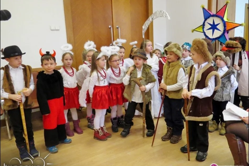 Kolędnicy na sesji Rady Miasta Limanowa - zdjęcie 2