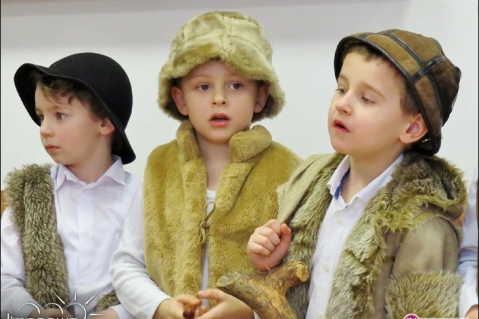 Kolędnicy na sesji Rady Miasta Limanowa - zdjęcie 3