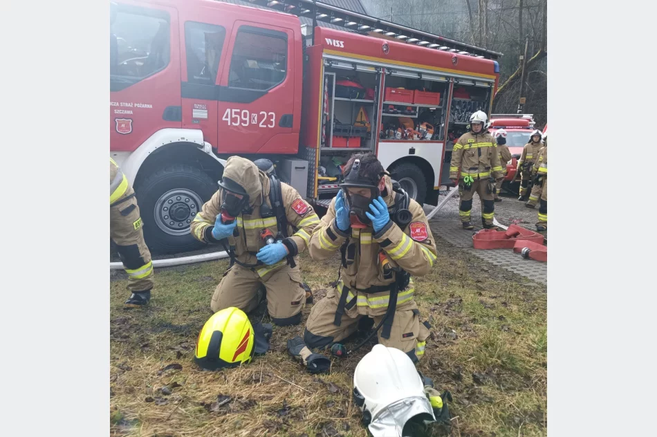 Pożar butli, poparzony mężczyzna trafił do szpitala - zdjęcie 5