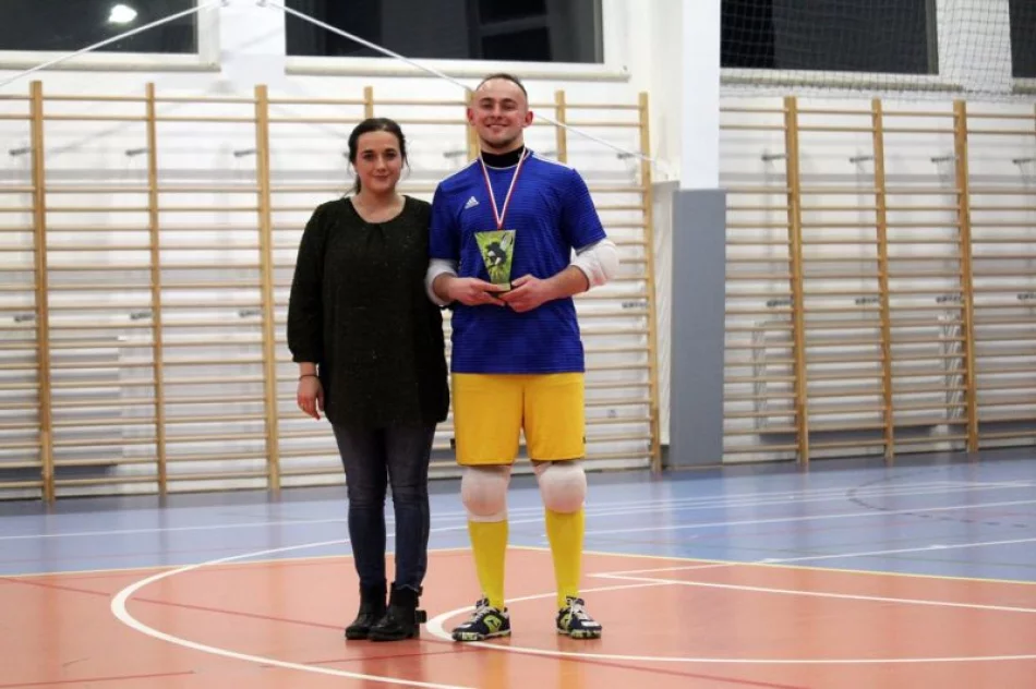 Zagrali dla czteromiesięcznego Łukasza. Piłkarskie emocje i charytatywna pomoc - zdjęcie 2