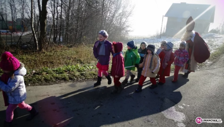 Święty Mikołaj odnaleziony w środku lasu ! - zdjęcie 1