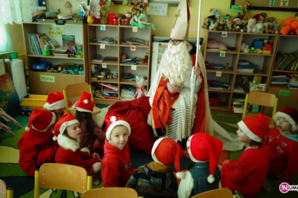 Święty Mikołaj odnaleziony w środku lasu ! - zdjęcie 3