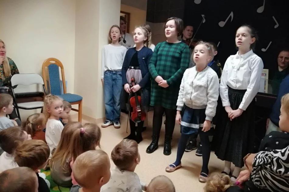 Koncert w Miejskim Przedszkolu nr 2 - zdjęcie 2