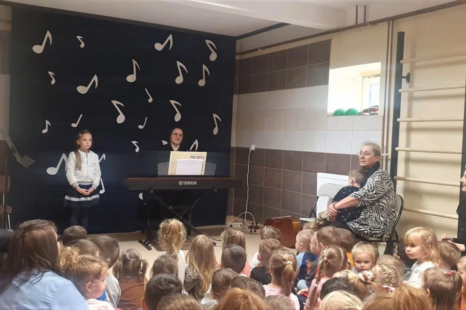 Koncert w Miejskim Przedszkolu nr 2 - zdjęcie 9