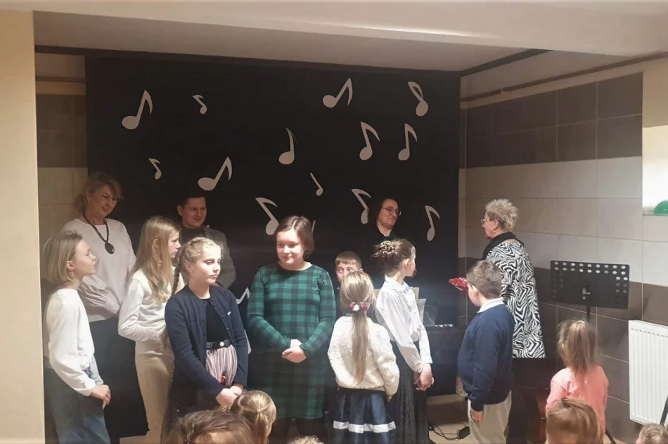Koncert w Miejskim Przedszkolu nr 2 - zdjęcie 11