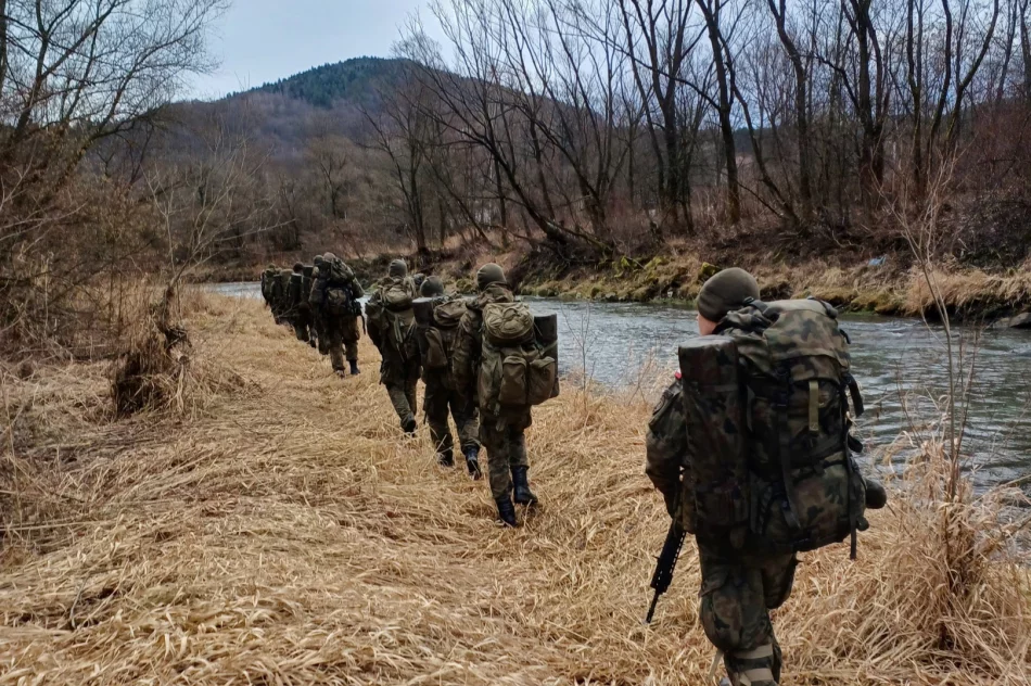 Górskie szkolenie 114 batalionu lekkiej piechoty w Limanowej - zdjęcie 6