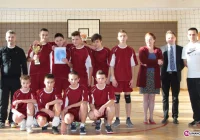 Gimnazjaliści z Pisarzowej triumfują w piłce siatkowej! - zdjęcie główne