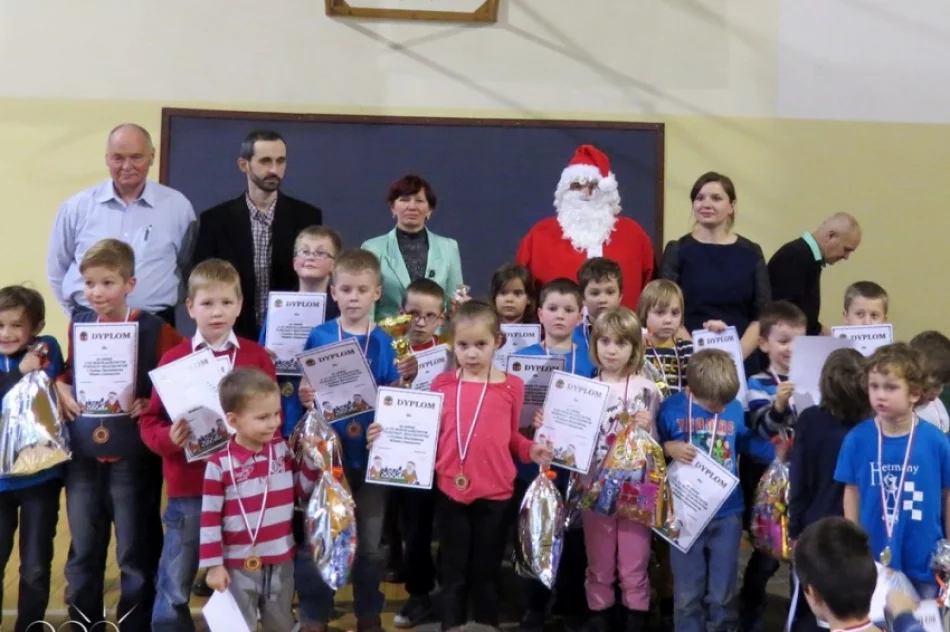 III Mikołajkowy Turniej Szachowy - zdjęcie 4