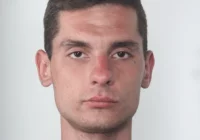 Wydano list gończy za Jordanem Machuderskim, podejrzanym o udział śmiertelnym pobiciu - zdjęcie główne