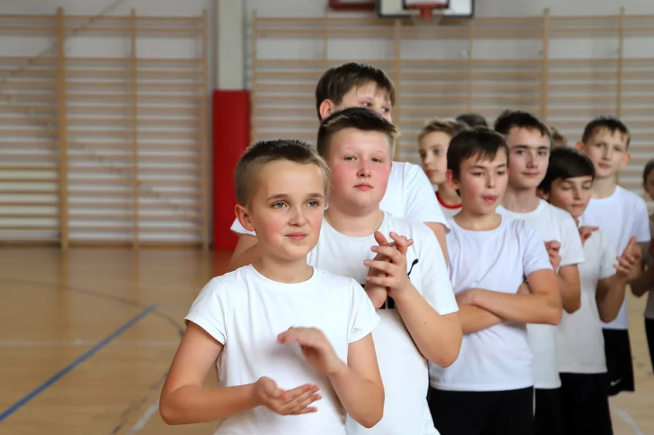 Mordarka i Stara Wieś mistrzami gminy w koszykówce dzieci - zdjęcie 5