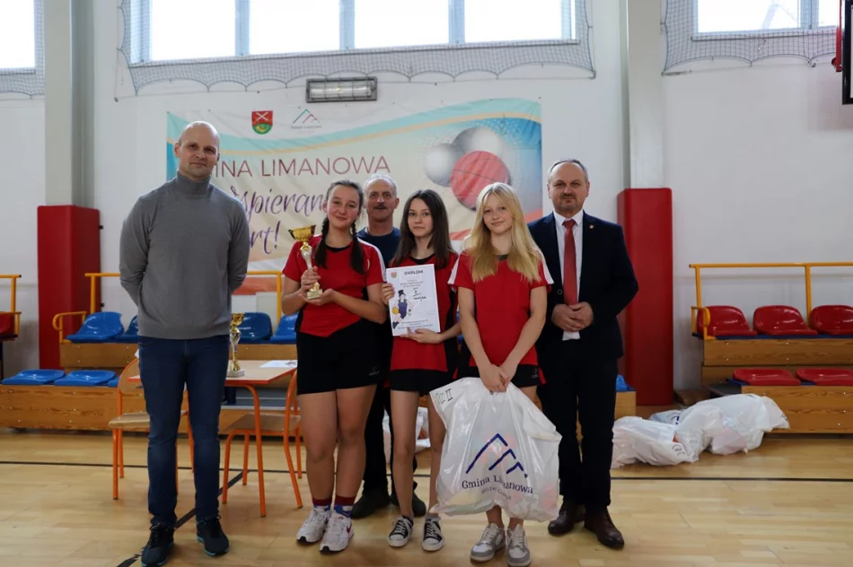 Mordarka i Stara Wieś mistrzami gminy w koszykówce dzieci - zdjęcie 15