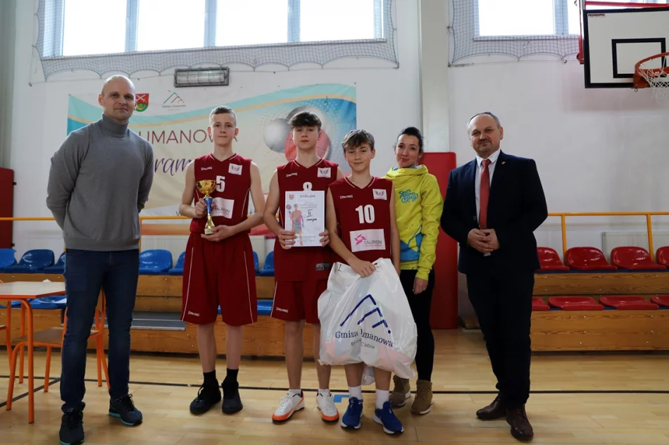 Mordarka i Stara Wieś mistrzami gminy w koszykówce dzieci - zdjęcie 19