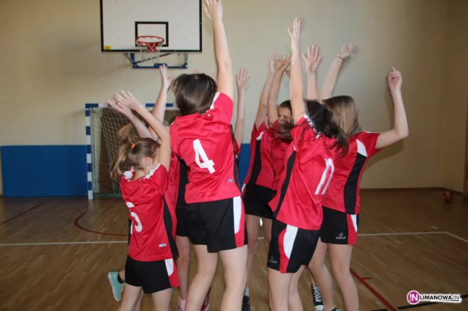 Za nami gminne eliminacje w Mini Koszykówce Dziewcząt i Chłopców - zdjęcie 2