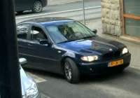 BMW złodziei - nowe nagranie z monitoringu. Skradzione tablice: KLI 5921F - zdjęcie główne