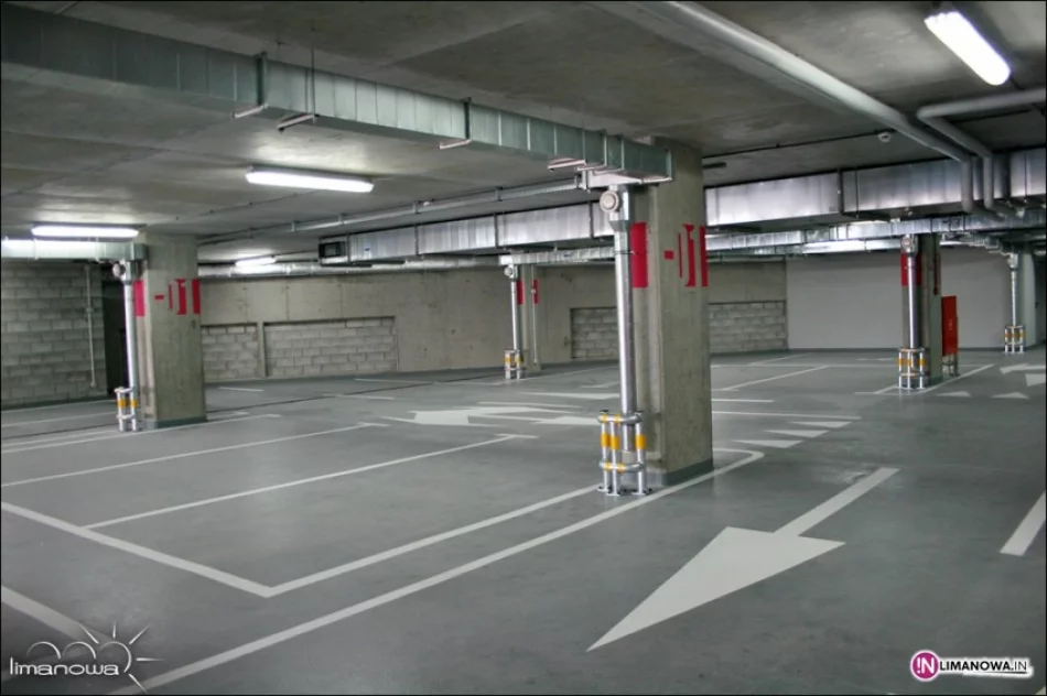 Rozpoczęto odbiór nowego placu targowego - zdjęcie 4