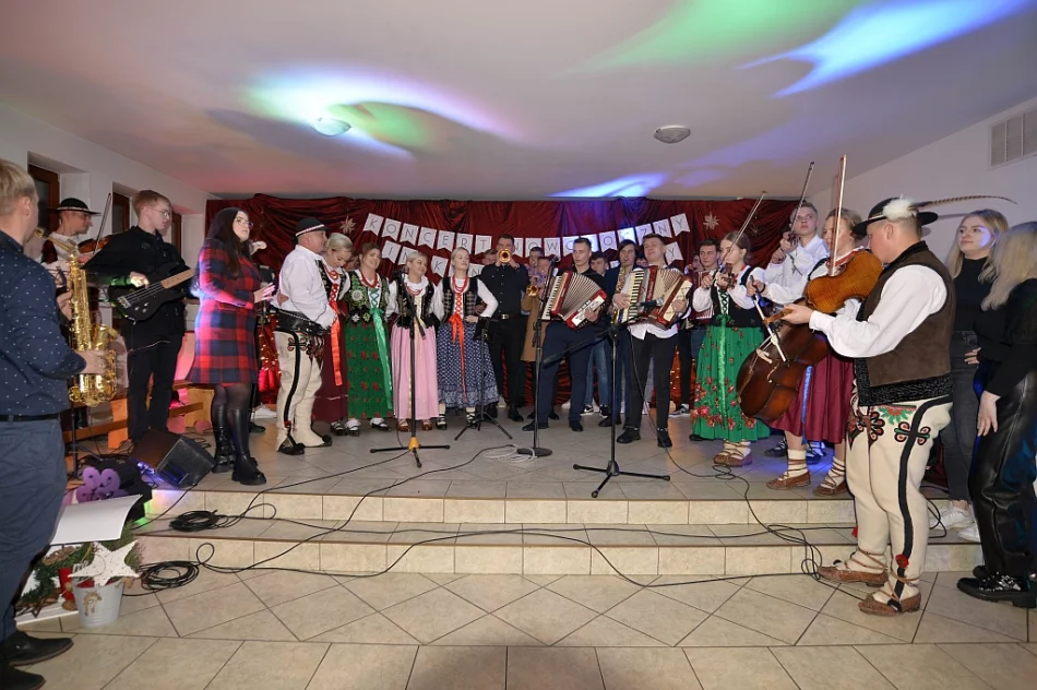 Niezwykły Koncert Noworoczny pamięci Konrada Nawary  i zbiórka dla Julki - zdjęcie 4