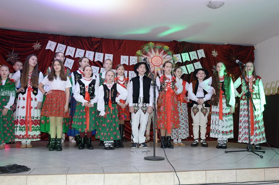 Niezwykły Koncert Noworoczny pamięci Konrada Nawary  i zbiórka dla Julki - zdjęcie 16