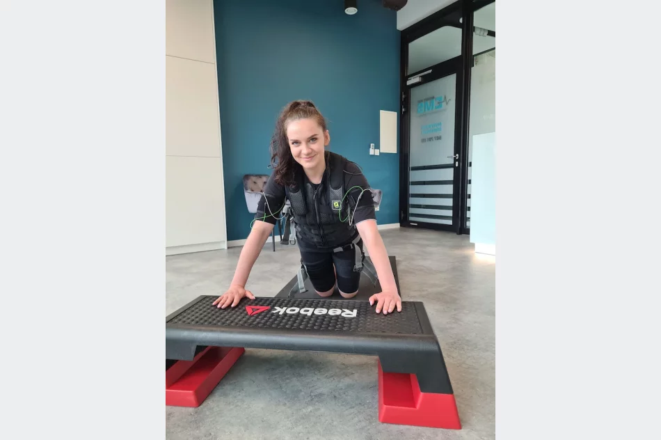 Innowacyjne ćwiczenia w Body Fit EMS​ - zdjęcie 2